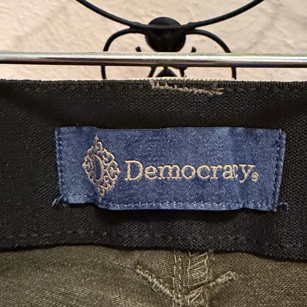 🫒🫒🫒BOGOHO🫒🫒🫒Democracy Olive Green Wide Leg Jeans-Size 4 - Picture 5 of 14
